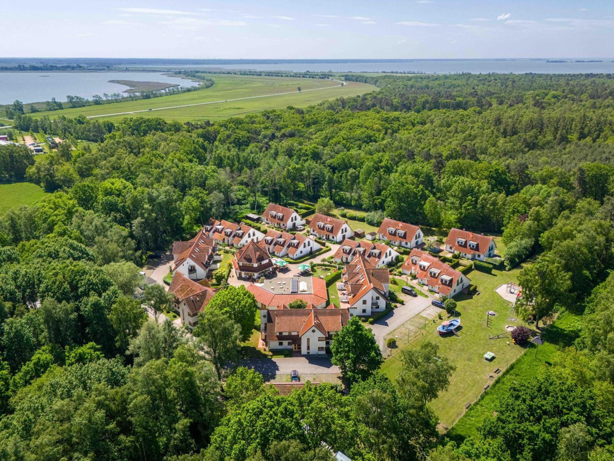 Ferienpark Freesenbruch Wohnung 4 4 - Seeschwalbe Zingst Extérieur photo
