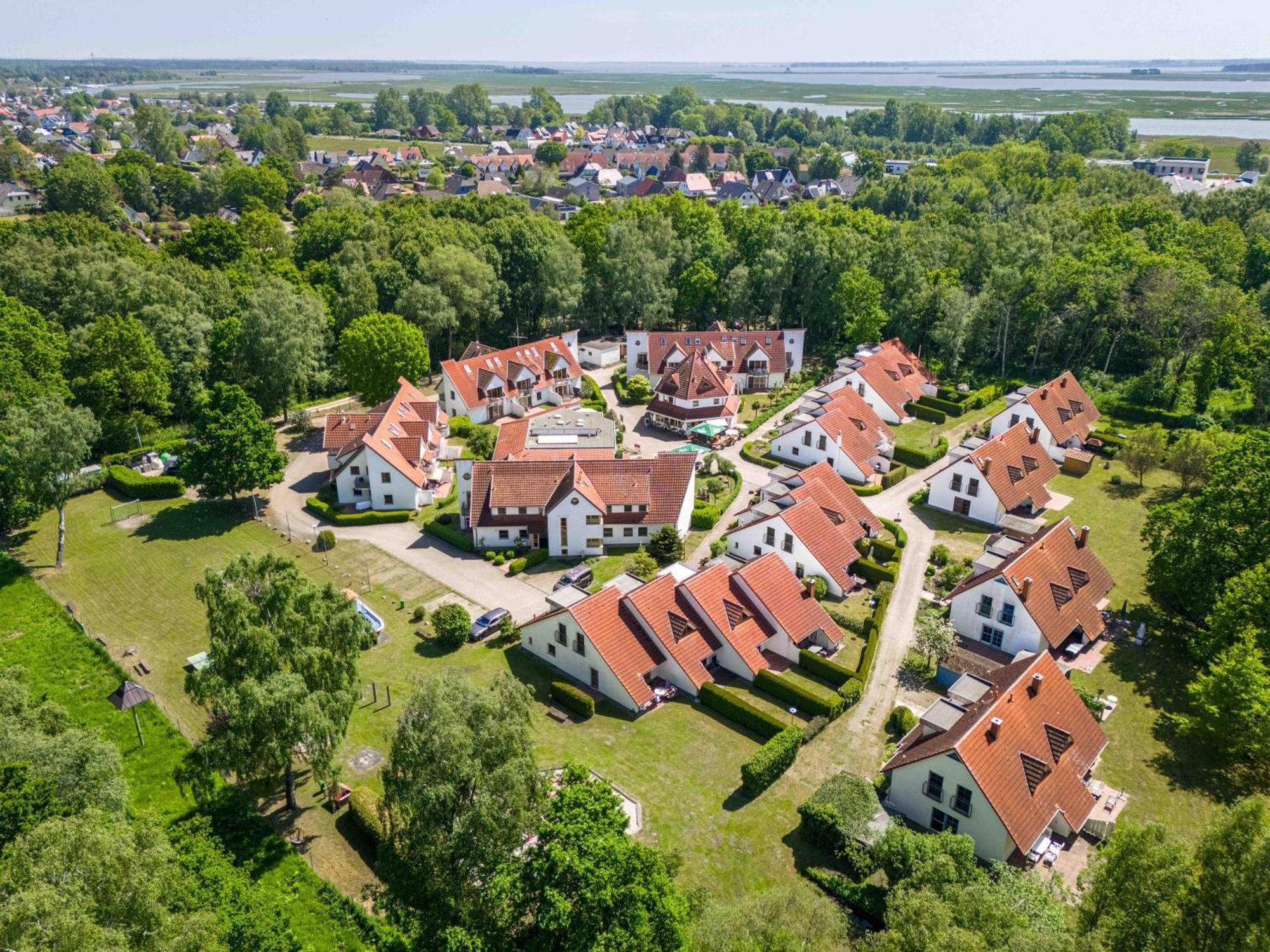 Ferienpark Freesenbruch Wohnung 4 4 - Seeschwalbe Zingst Extérieur photo
