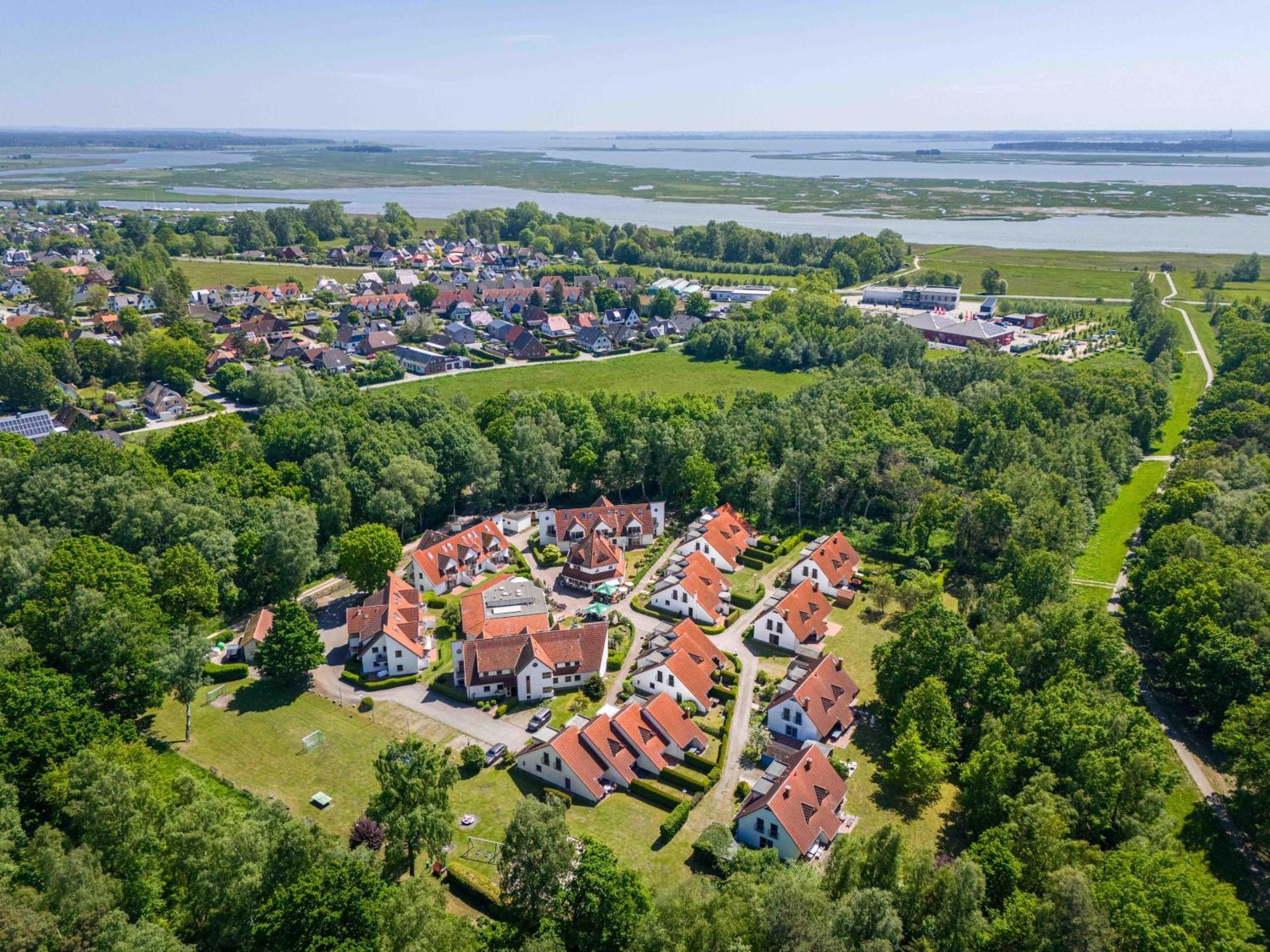 Ferienpark Freesenbruch Wohnung 4 4 - Seeschwalbe Zingst Extérieur photo